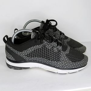 sierra active sneaker